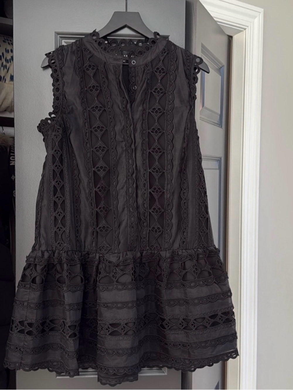 Endless Rose black lace dress